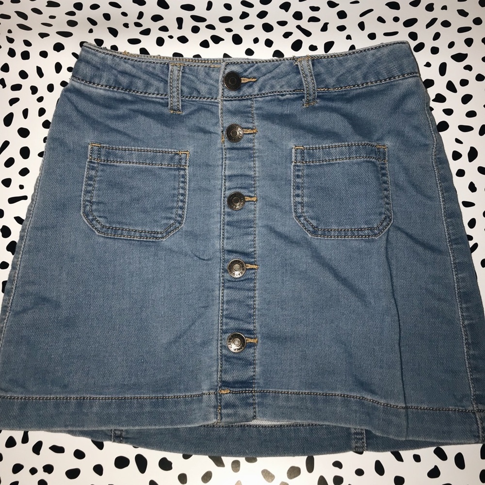 BUTTON DOWN JEAN SKIRT